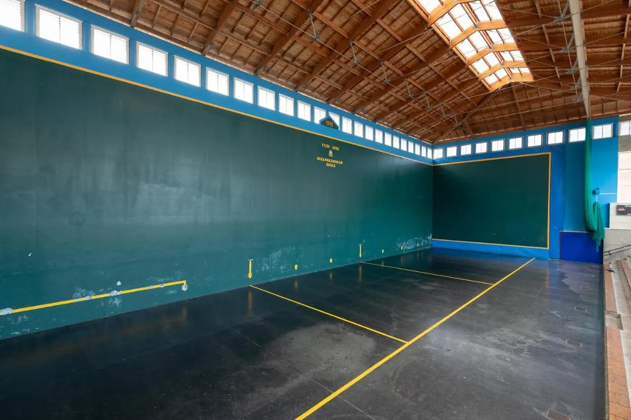 Baltasar Etxabe - baskeyrentals Aizarnazábal España